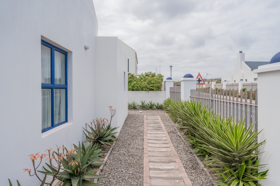 3 Bedroom Property for Sale in Blue Lagoon Western Cape